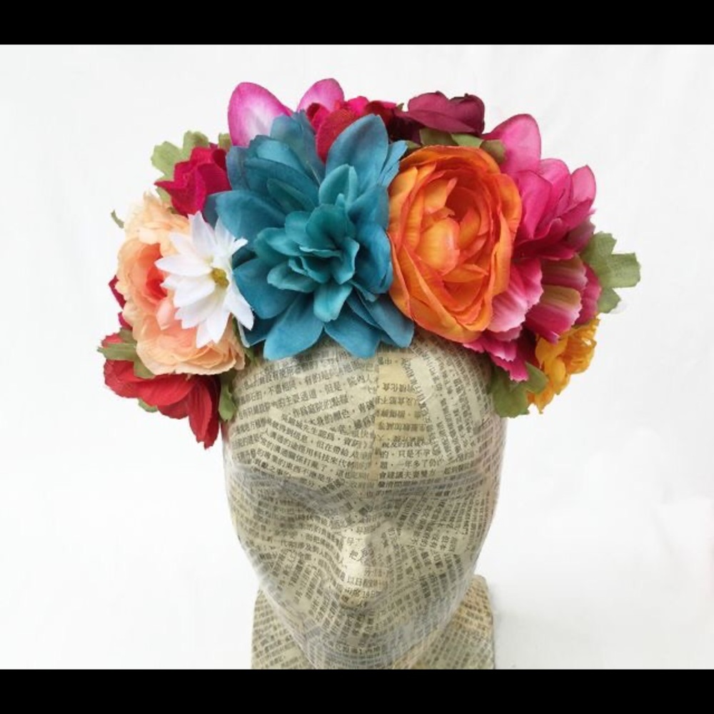 Handmade floral crown - Picture 2 of 6